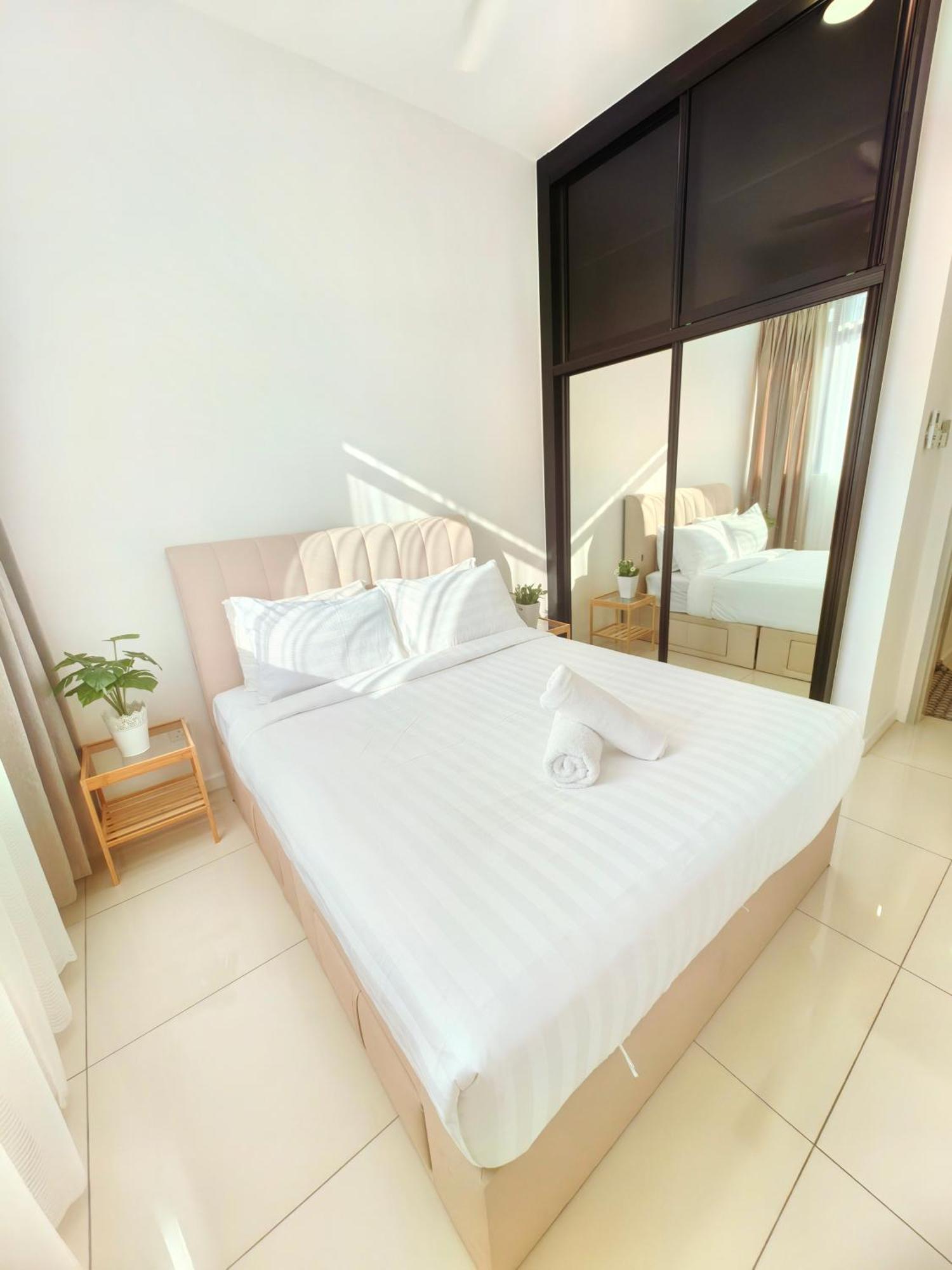 Chambers Residence Klcc Service Suites Kuala Lumpur Exterior photo